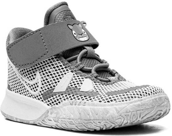 Nike Kids Kyrie 7 SE "Chip" sneakers Grey