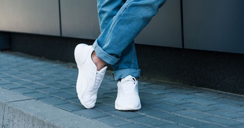 White sneakers: suitable for all occasions