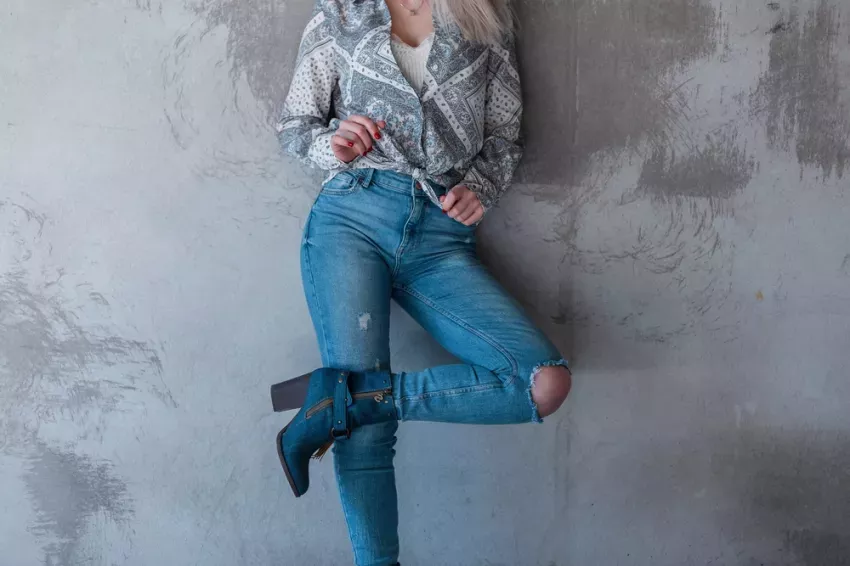 How to wear mid-calf boots