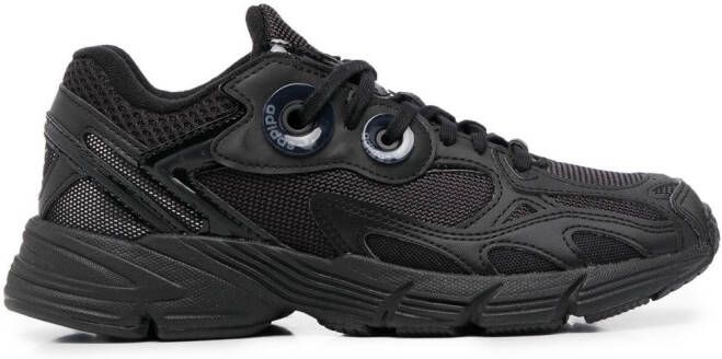 Adidas Astir low-top sneakers Black