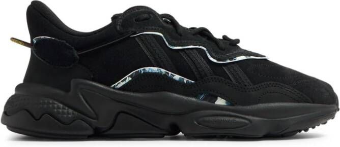 adidas logo-debossed panelled-design sneakers Black