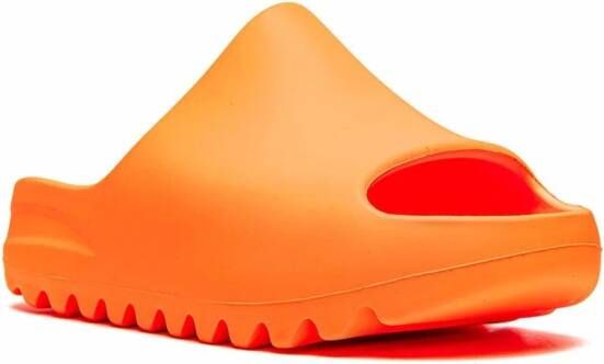 Adidas Yeezy Kids Yeezy "Enflame Orange" slides