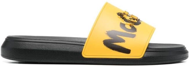 Alexander McQueen graffiti-logo slip-on slides Yellow