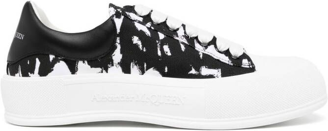 Alexander McQueen Graffiti-print Deck sneakers White