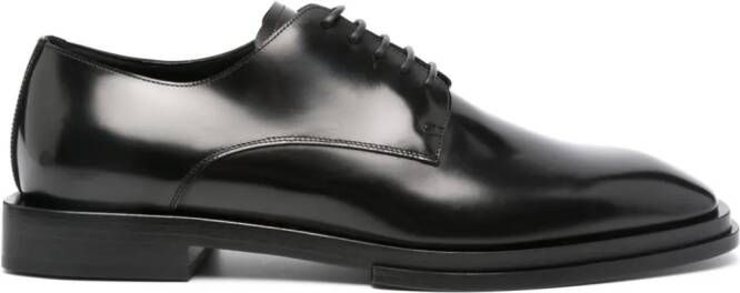 Alexander McQueen logo-plaque leather derby shoes Black