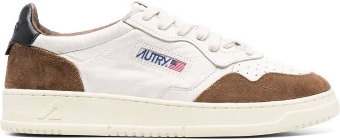 Autry logo-patch leather sneakers Neutrals