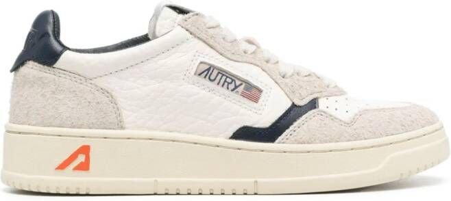 Autry Medalist crinkled sneakers White