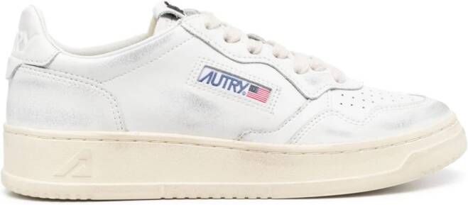 Autry Medalist distressed-effect sneakers White