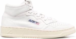 Autry Medalist logo-patch lace-up sneakers White