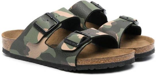 Birkenstock Kids Arizona camouflage print sandals Green