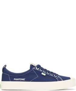Cariuma x Pantone OCA canvas low-top sneakers Blue