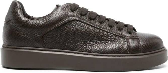 Doucal's grained-leather low-top sneakers Brown