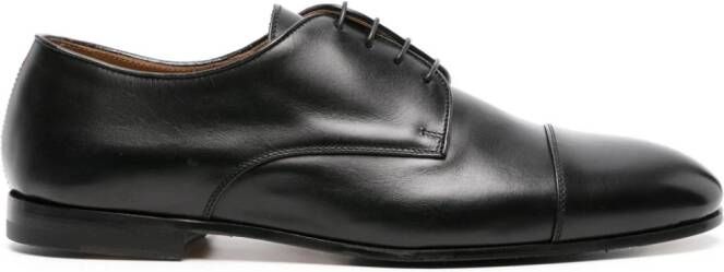 Doucal's lace-up patent leather derby shoes Black