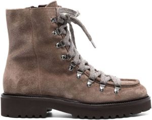 Doucal's lace-up suede ankle boots Brown