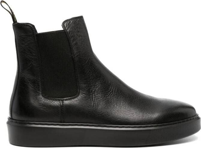 Doucal's leather Chelsea boots Black