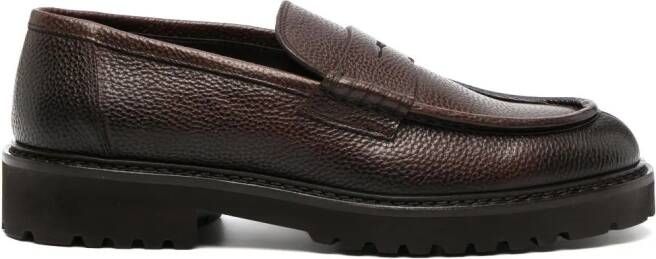 Doucal's penny-slot pebbled leather loafers Brown
