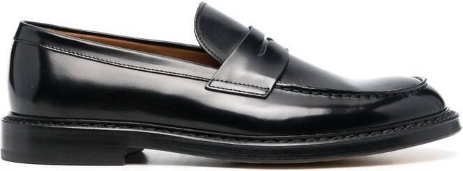 Doucal's polished leather loafers Black