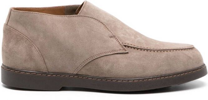Doucal's slip-on suede loafers Neutrals