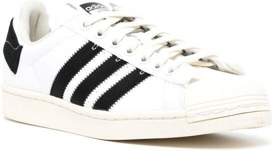 adidas signature stripe sneakers White