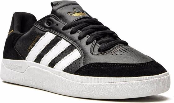 adidas Tyshawn Low sneakers Black