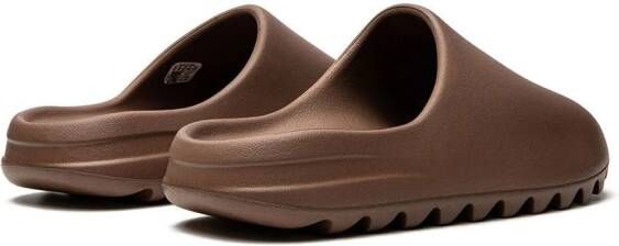 adidas Yeezy "Flax" slides Brown