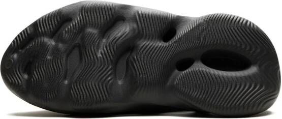 adidas Yeezy Foam Runner "Carbon" sandals Black