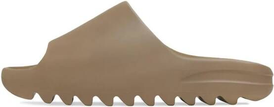 adidas Yeezy Slide "Core" Brown