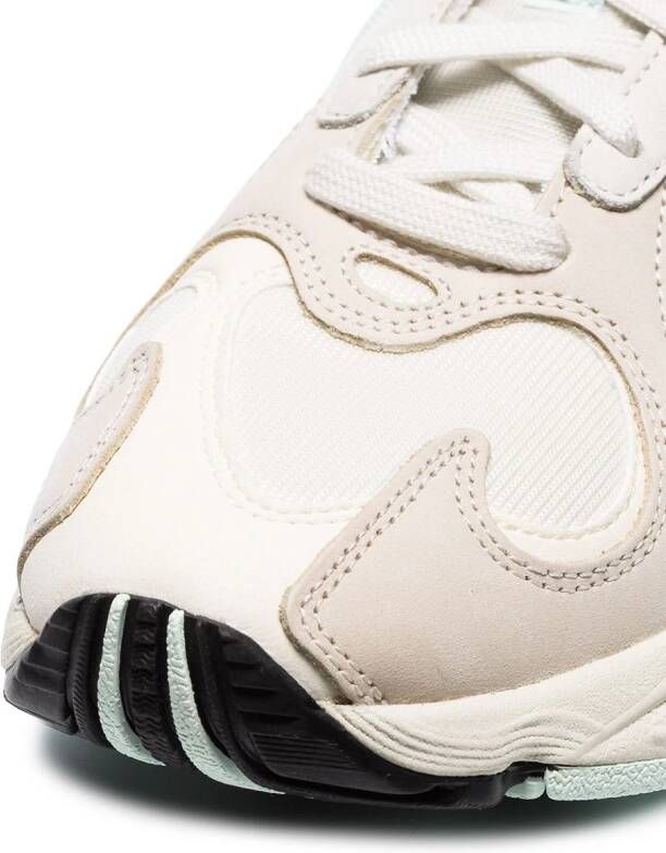 adidas Yung 1 chunky sneakers White