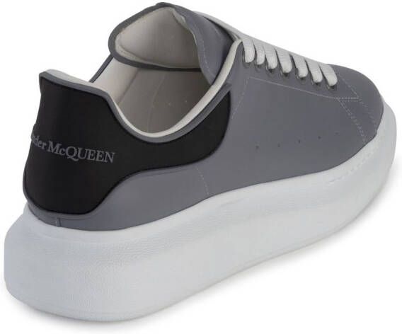 Alexander McQueen Oversized low-top sneakers Grey