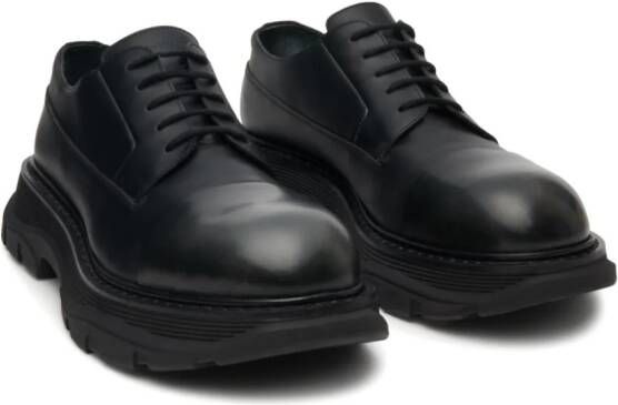 Alexander McQueen Tread leather Derby shoes Black