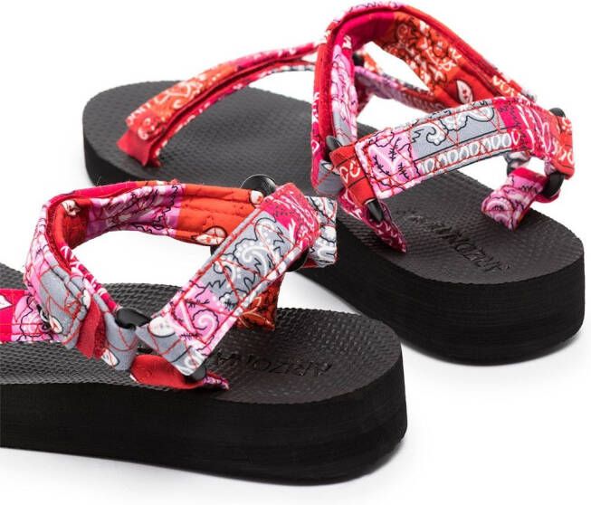 Arizona Love Trekky bandana-print sandals Pink