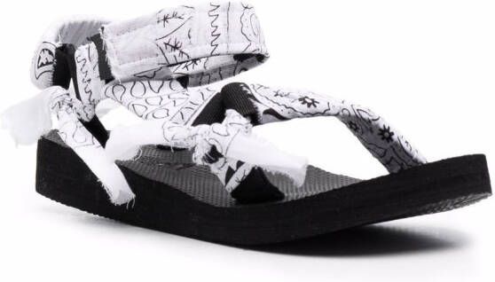 Arizona Love Trekky bandana-print sandals White