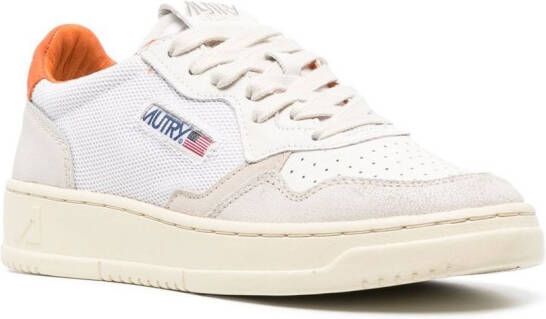 Autry logo-patch low-top sneakers White