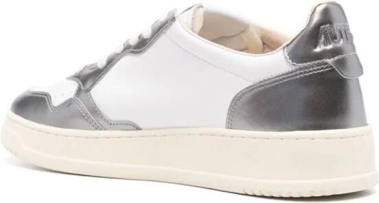 Autry Medalist Low leather sneakers White