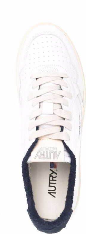 Autry Medalist low sneakers White