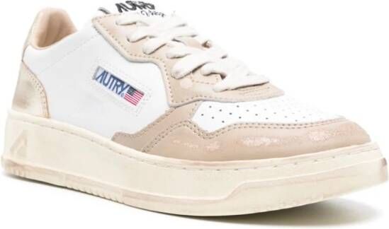 Autry Medalist Low Super Vintage sneakers White