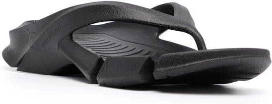 Balenciaga debossed-logo flip-flops Black