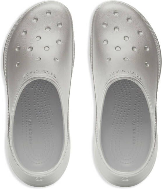 Balenciaga x Crocs logo-debossed mules Silver