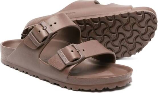 Birkenstock Kids Arizona buckle-fastening sandals Brown