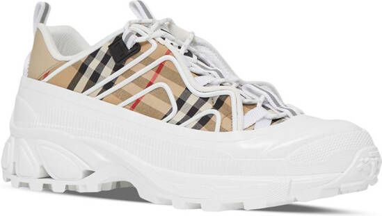 Burberry Arthur check-print sneakers Brown