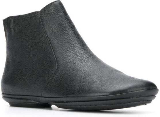 Camper Right ankle boots Black