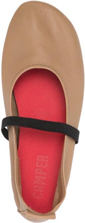 Camper Right Nina leather ballerina shoes Brown