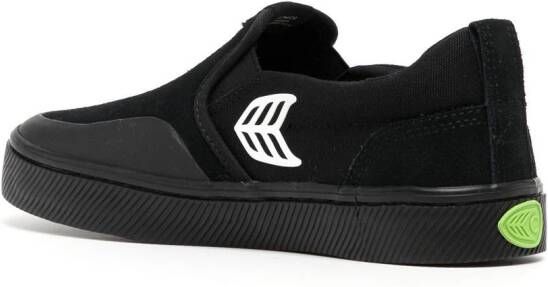 Cariuma logo-patch slip-on sneakers Black