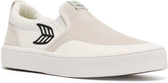 Cariuma logo-patch slip-on sneakers White