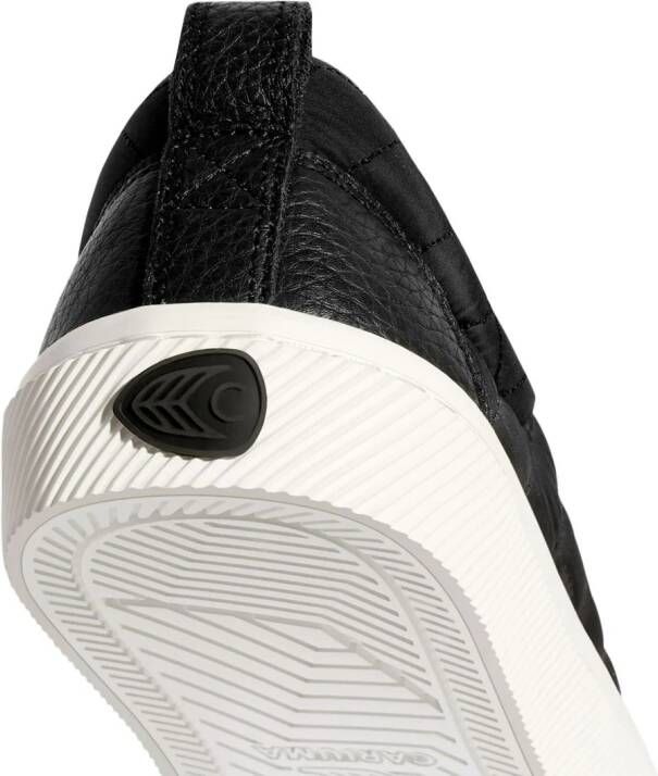 Cariuma Oca Low quilted lace-up sneakers Black