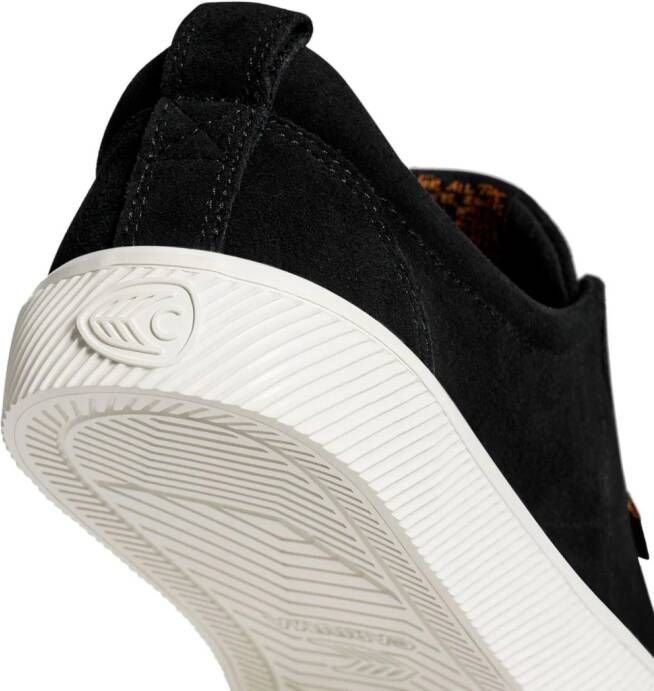 Cariuma x Deus Ex Machina OCA suede low-top sneakers Black