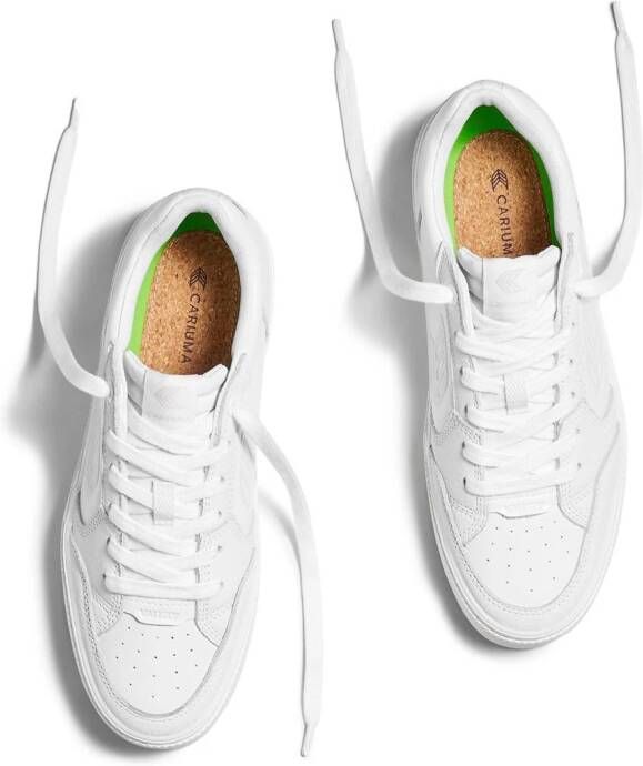 Cariuma Vallely logo-detail leather sneakers White