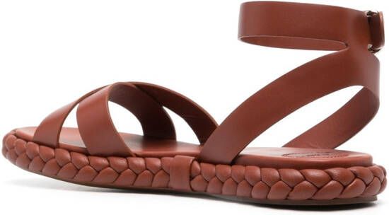 Chloé crossover leather sandals Brown