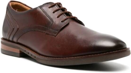 Clarks Un Hugh Lace leather derby shoes Brown