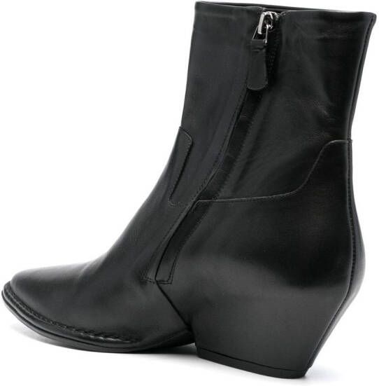 Del Carlo cuban-heel pointed ankle boots Black
